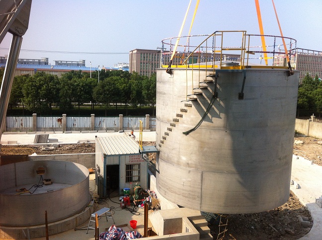 中国における150KLステンレス鋼タンク現場製作